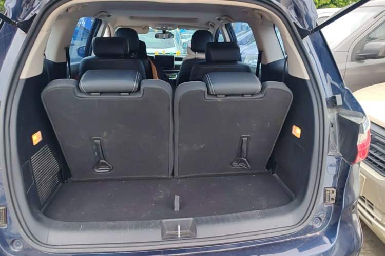 Used BYD Song MAX 2019 1.5T Manual Smart Connect Ruiyi Sunroof Model 6 Seats China VI Standard