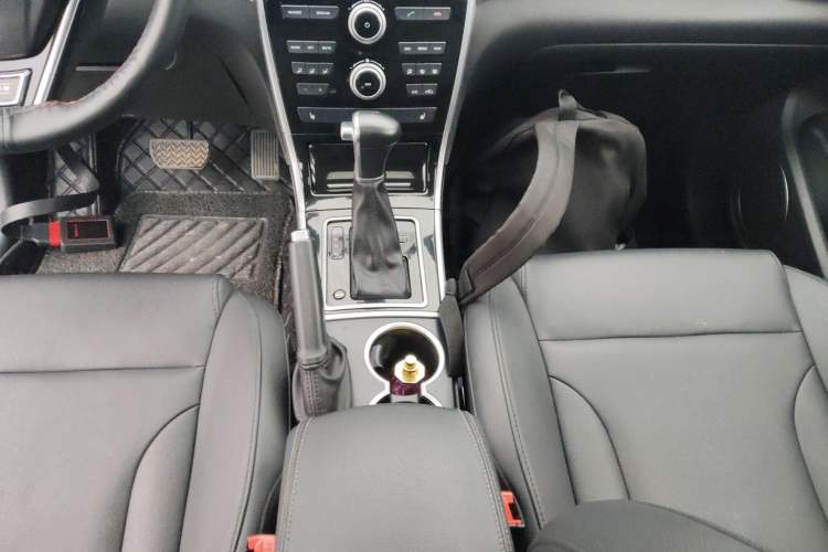 Used Haval H2 2017 Red-Label 1.5T Automatic Two-Wheel Drive Elite Model