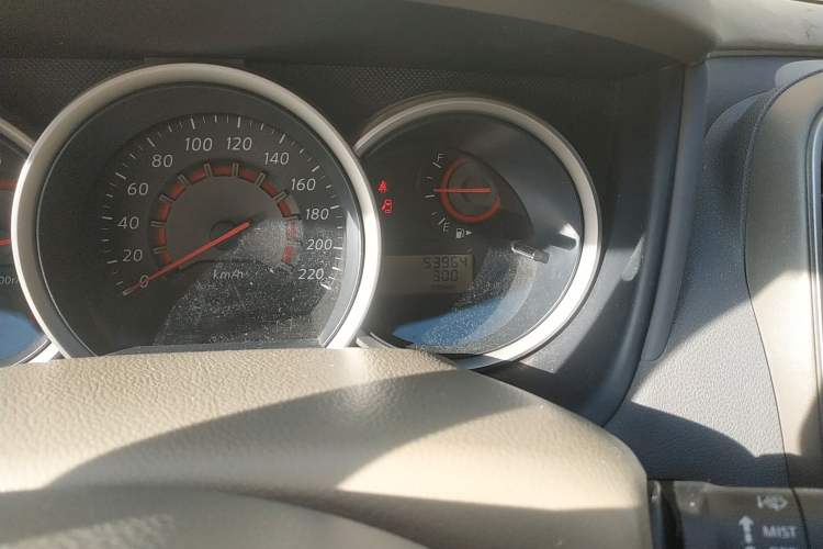 Used Nissan Sylphy 2012 Classic 1.6XE Manual Comfort Edition Odometer Close Up