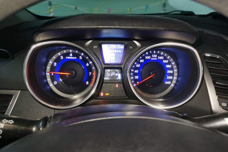 Used Hyundai Elantra (5th Generation / Langdong) 2013 1.6L Automatic Leading Model Instrument Cluster