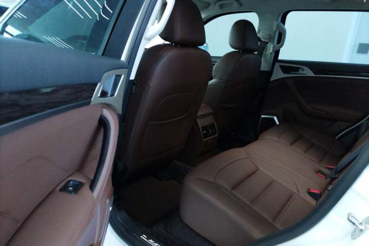Used Haval H7 2019 2.0T Smart Enjoyment Version China VI Standard
