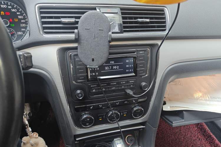 Used Volkswagen Passat 2014 1.8TSI DSG Luxury Edition
