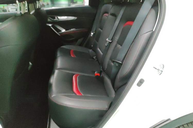 Used CHANGAN CS55 2018 1.5T Automatic Colorful Edition China V Standard Left Rear Seat