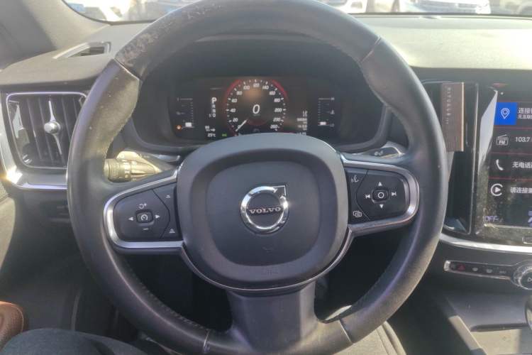 Used Volvo S60 2020 T4 Zhiyi Luxury Edition Steering Wheel