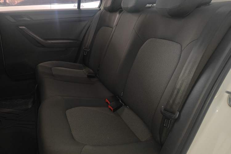 Used Volkswagen Jetta 2017 1.5L Automatic Fashion Model