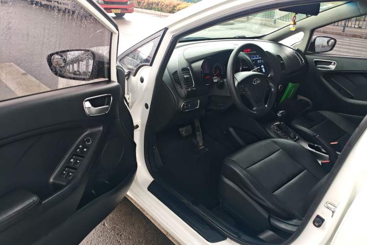 Used Kia K3 2015 1.6L Automatic GL Driver Seat