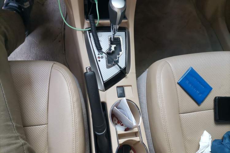 Used Toyota Corolla 2014 1.6L CVT GL Gear Lever