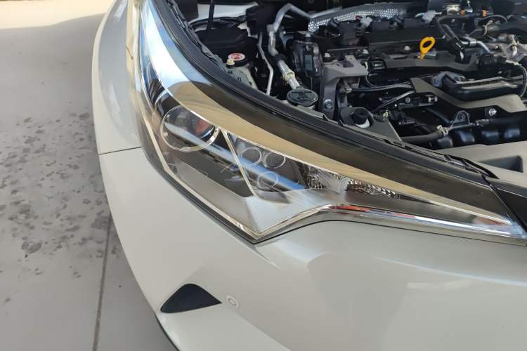 Used Toyota IZOA 2020 2.0L Yi Xiang CARE