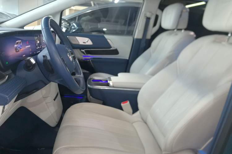 Used Buick Century 2023 2.0T Seven-Seater Yinshi Edition