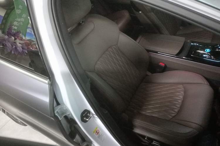 Used BYD Han 2023 EV Champion Edition 605KM Front-Drive Premium Model
