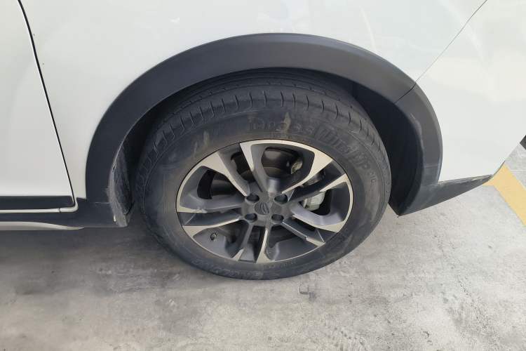 Used Geely Auto Vision X3 2017 1.5L Automatic Elite Model
