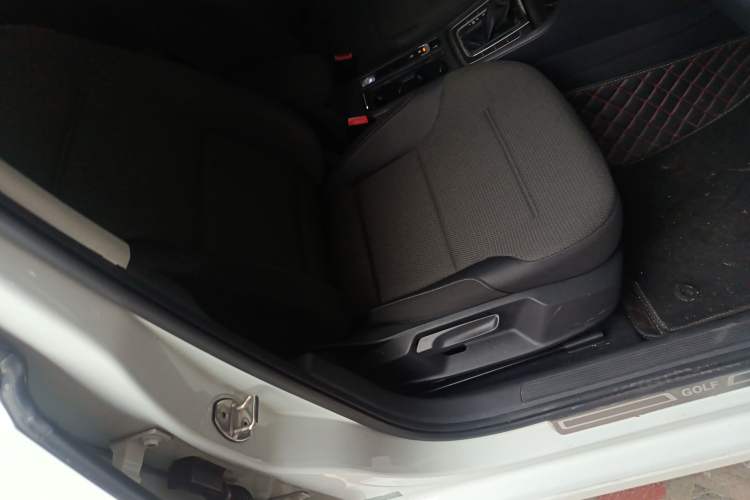 Used Volkswagen Golf 2016 1.6L Automatic Comfort Model