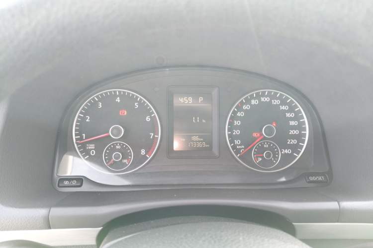 Used Volkswagen Touran 2015 1.4T DSG Comfort Edition 5 Seats