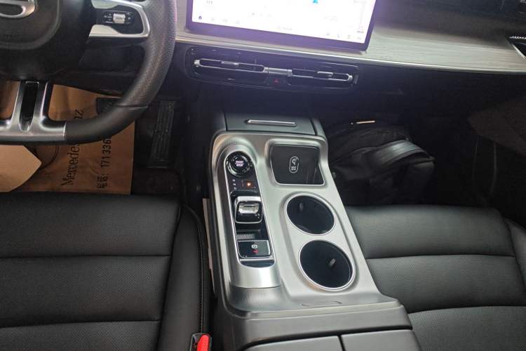 Used GAC Trumpchi E8 2024 Honor Series 2.0L Honor Edition