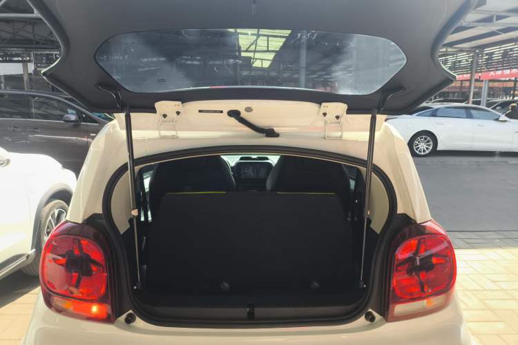 Used Roewe Clever 2020 Urban Style Edition Trunk