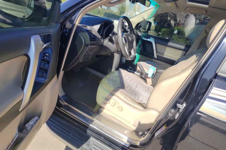 Used Toyota Prado 2010 4.0L Automatic TX-L
