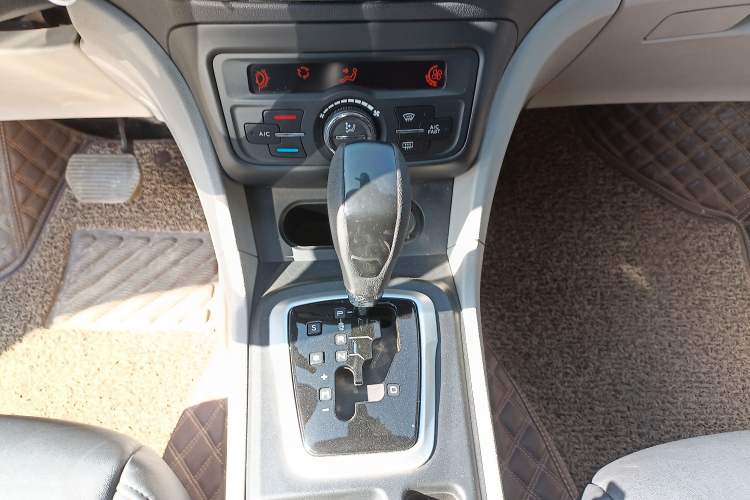 Used Dongfeng Aeolus L60 2015 1.8L Automatic New Enjoyment Model