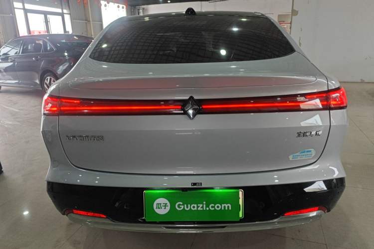 Used Baojun Enjoy 2025 Plug-in Hybrid 140km Luxury Edition