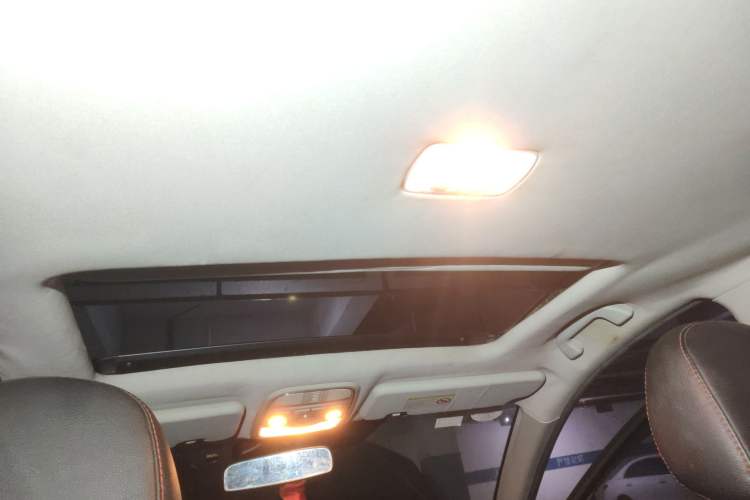 Used Haval H6 2015 Upgraded Model 1.5T Manual Two-Wheel Drive Elite Version