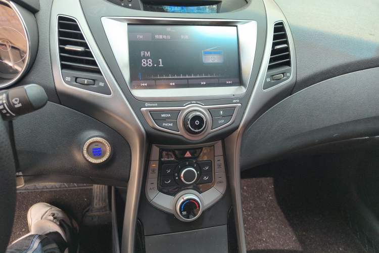 Used Hyundai Elantra (5th Generation / Langdong) 2016 1.6L Automatic Prestige Model