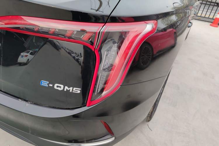 Used Hongqi E-QM5 2021 Charging Version Flagship Edition Right Rear Taillight