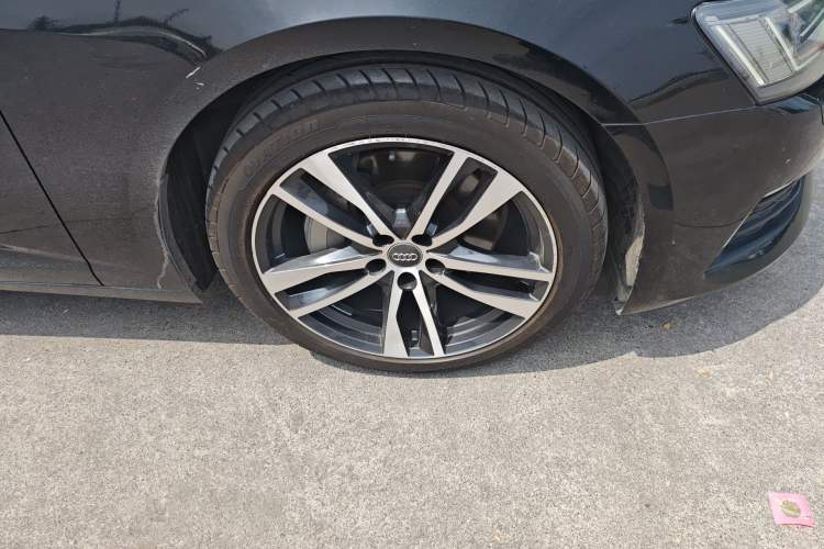 Used Audi A6L 2020 40 TFSI Luxury Dynamic Edition Right Front Wheel Hub