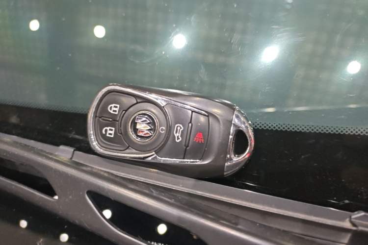Used Buick GL8 2023 Land Executive Class Smart Enjoyment Model
