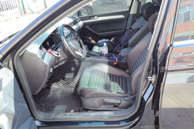 Used Volkswagen Magotan 2020 280TSI DSG Comfort Edition Left Front Seat