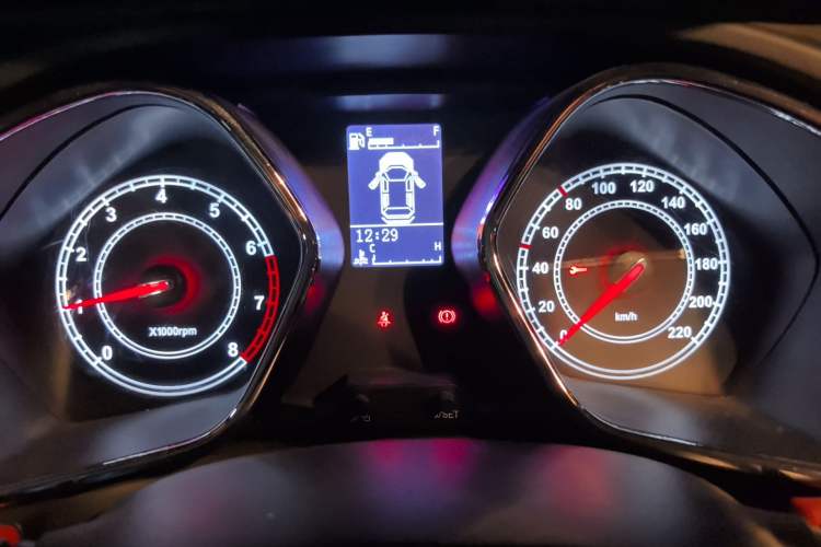 Used JAC Group Refine S2 2015 1.5L Manual Luxury Smart Model
