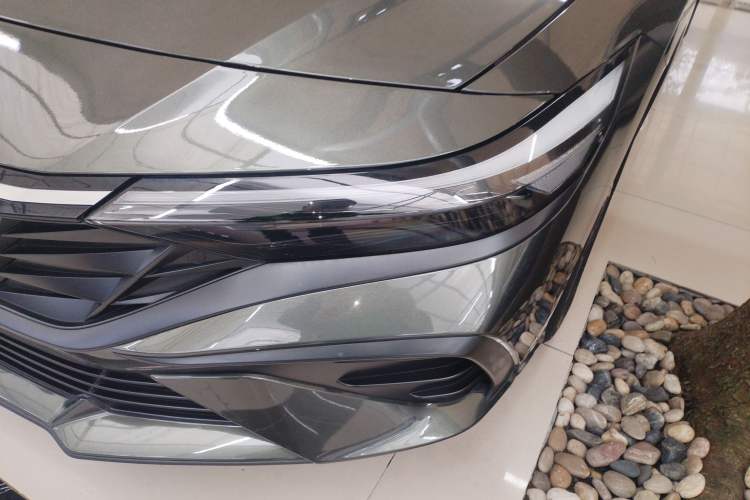 Used Hyundai Elantra 2023 1.5L CVT LUX Prestige Edition
