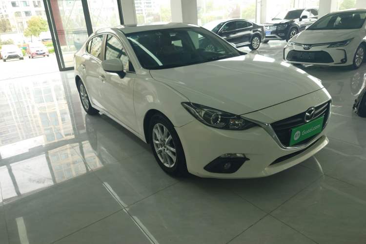 Used Mazda 3 Axela 2014 Sedan 1.5L Automatic Luxury Model Front Right 45 Deg
