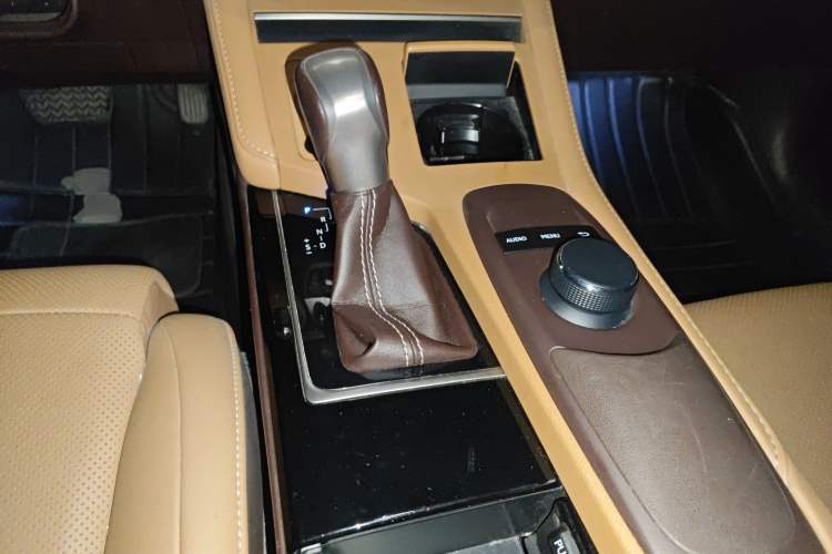 Used Lexus ES 2015 200 Elite Edition
