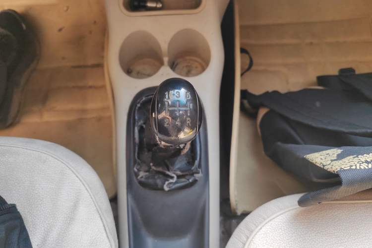 Used Chery QQ3 2012 Stylish Edition 1.0L Manual Start-Up Model
