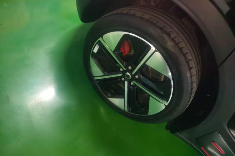 Used smart #1 2022 BRABUS Performance Edition Right Rear Wheel Hub