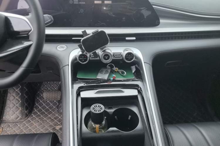 Used EXEED Lingyun 2024 300T Two-Wheel Drive Starlight Edition