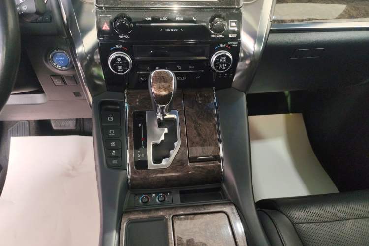 Used Toyota Alphard 2019 Dual-Engine 2.5L Prestige Edition Gear Lever