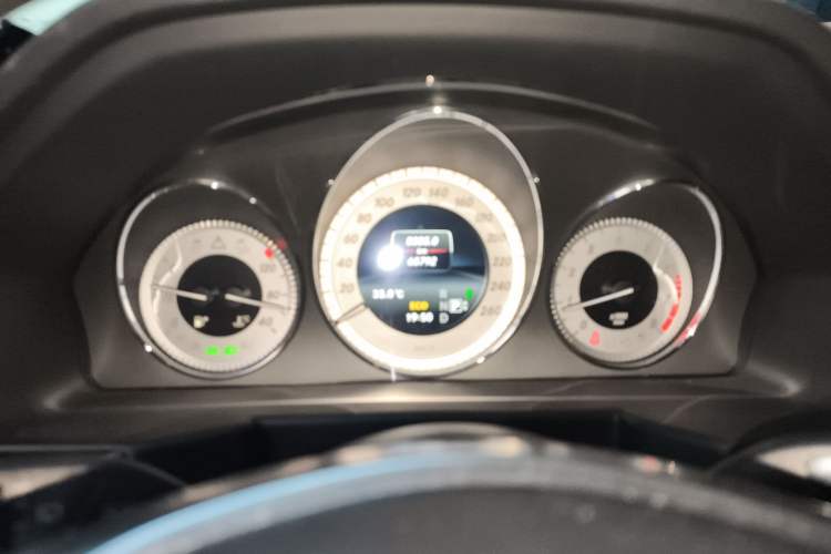 Used Mercedes-Benz GLK-Class 2015 GLK 260 4MATIC Fashion Edition Ultimate Version Instrument Cluster