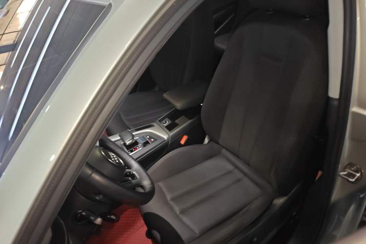 Used Audi A4L 2019 40 TFSI Ambition China VI