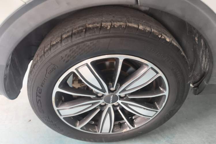 Used Haval H6 2021 1.5 GDIT Automatic Champion Edition Right Rear Wheel Hub