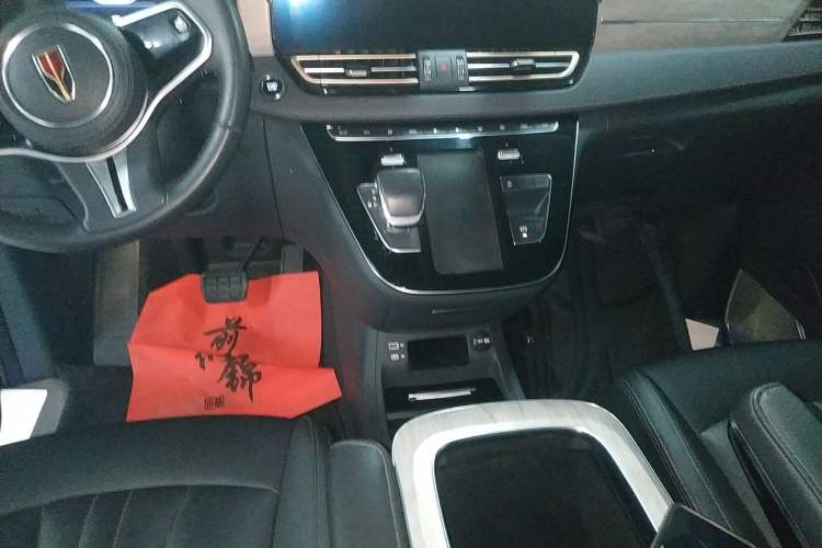 Used Hongqi HQ9 2023 2.0T Smart Connect Flagship Edition Gear Lever