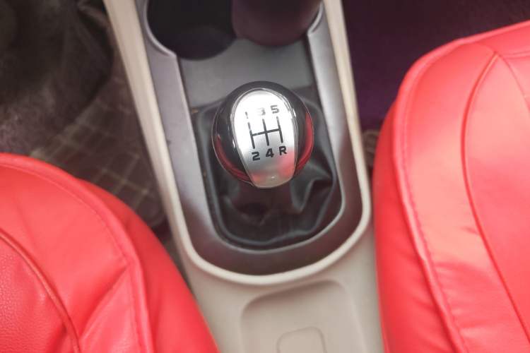 Used Haima M3 2014 1.5L Manual Standard Edition Gear Lever