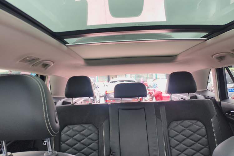 Used Volkswagen Teramont X 2019 330TSI Two-Wheel-Drive Prestige Luxury Edition