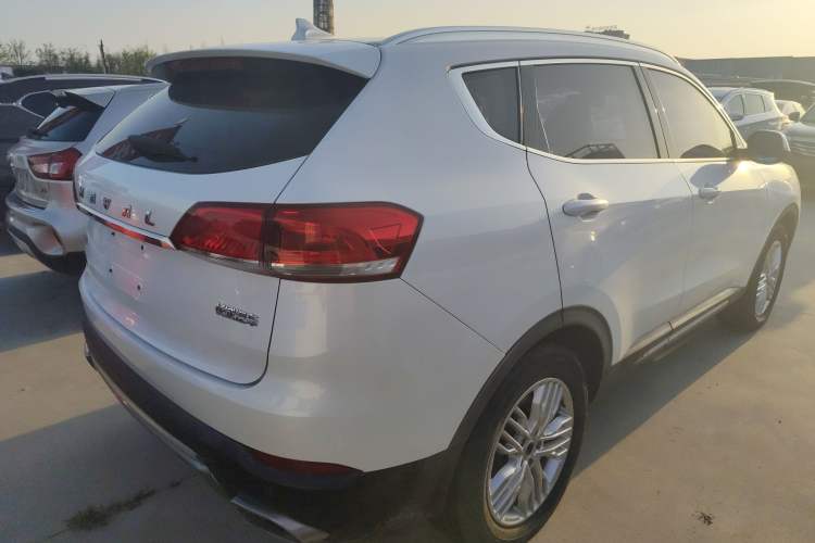 Used Haval H6 2017 Blue Label 1.3T Automatic Two-Wheel Drive Luxury Model Rear Right 45 Deg