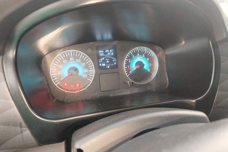 Used Jinbei Gold Hiace M Classic 2022 1.5L Travel Lion Passenger Van 7 Seats