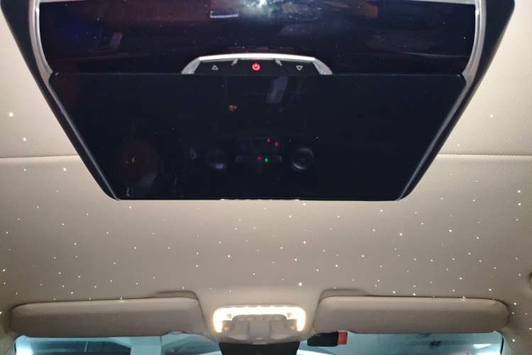 Used Mercedes-Benz Vito 2021 2.0T Business Version 7 Seats
