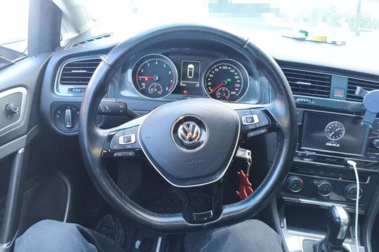 Used Volkswagen Golf 2018 230TSI Automatic Comfort Model
