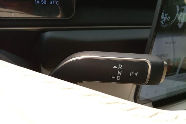 Used Nio ES6 2025 75 kWh Gear Lever