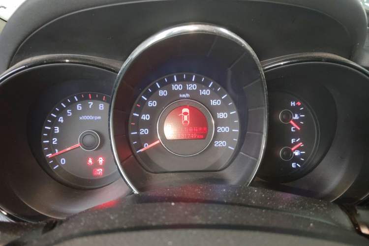 Used Kia K2 2012 Sedan 1.6L Automatic Transmission Premium Commemorative Edition
