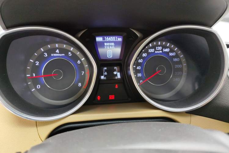 Used Hyundai Elantra (5th Generation / Langdong) 2012 1.6L Manual Leading Model Instrument Cluster