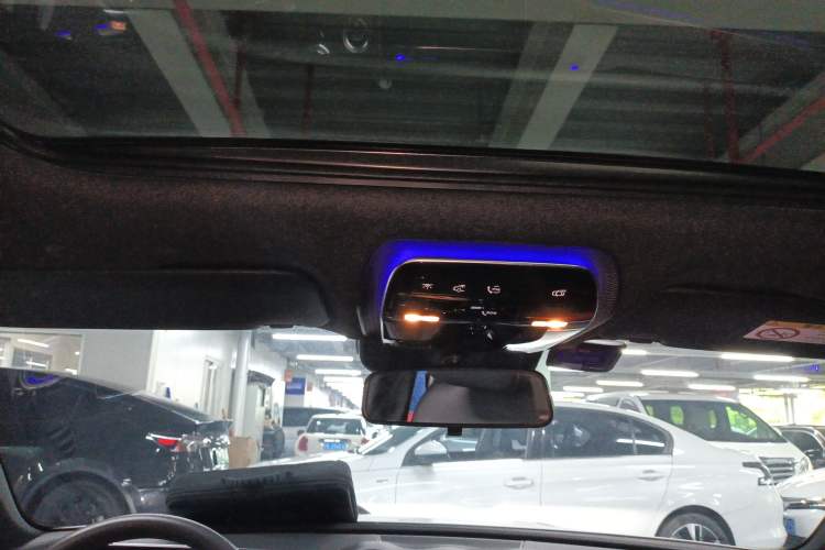 Used Mercedes-Benz C-Class 2022 Restyled C 260 L Sport Edition Headliner